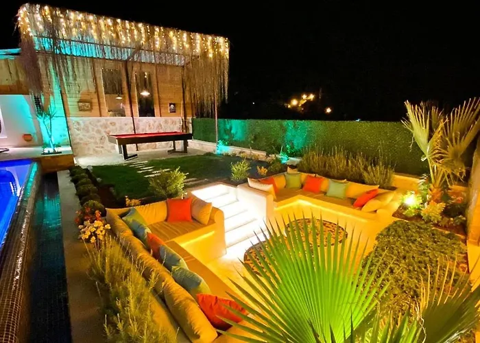 Caykoey 2 Bedroom Secluded With Private Pool Hot Tub Kalkan