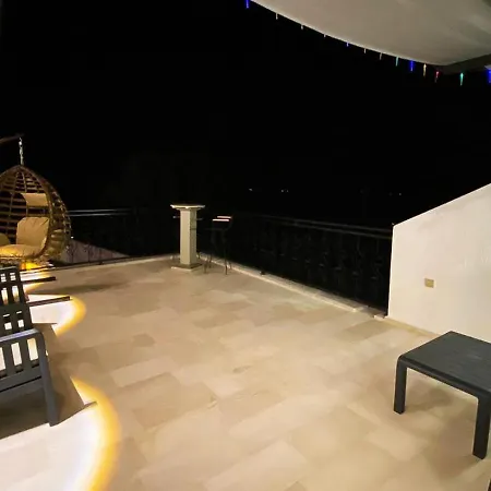 Caykoey 2 Bedroom Secluded With Private Pool Hot Tub 别墅 *
