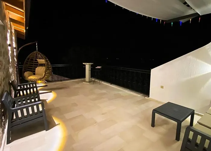 Caykoey 2 Bedroom Secluded With Private Pool Hot Tub 别墅 *